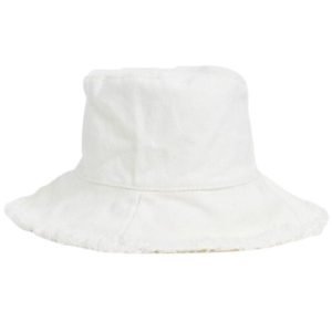 chapeau de plage blanc